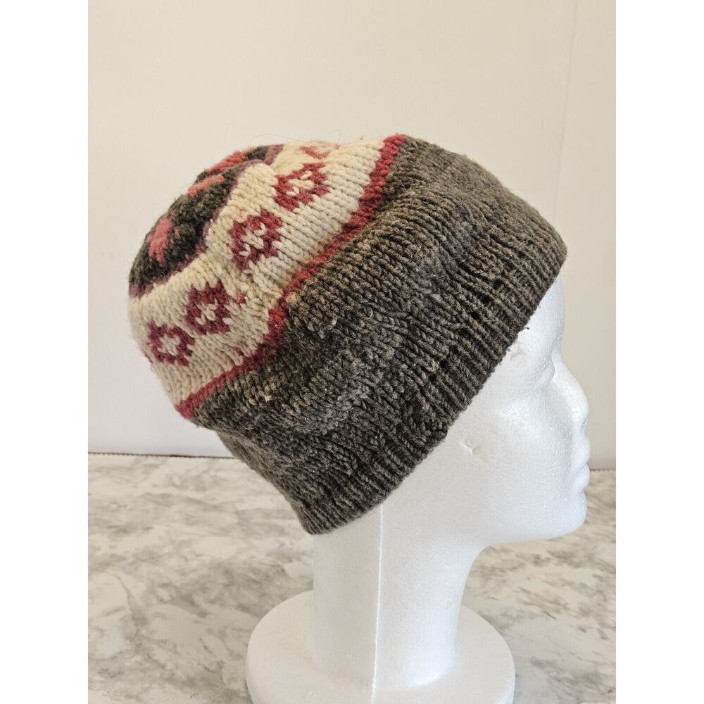 Vintage Pier 1 Imports 100% Wool Knit Beanie Hat Cap Snow Outerwear Winter